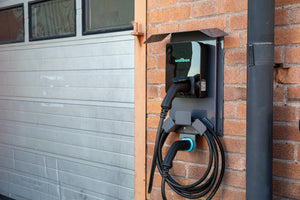 Next Green Wallplate, taustalevy latausasemille